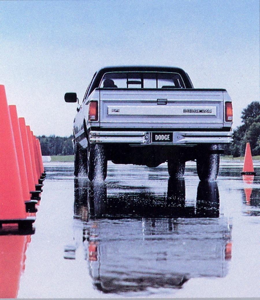  Dodge Ram 1981 года  (фото 3 из 3)
